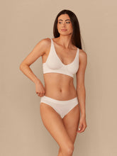 UltraModal™ FeelFree Longline Bralette | White/White
