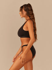 Curvy UltraModal™ Core Scoop Bralette | Retro Rainbows