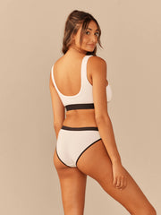 Curvy UltraModal™ Core Scoop Bralette | White