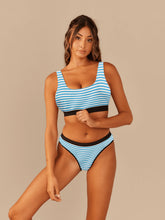Curvy UltraModal™ Core Scoop Bralette | Amalfi Stripes