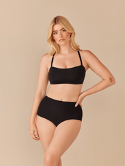 Seamless High-Waisted Shortie | Black