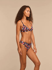 UltraModal™ FeelFree Thong | Kiss Me