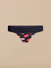 UltraModal™ Lace Low-Rise Thong | Kiss Me