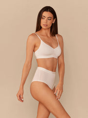 UltraModal™ FeelFree Ruched Bralette | White/White