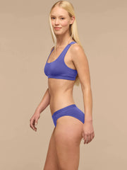 UltraModal™ FeelFree Square Neck Bralette | Berry Blue